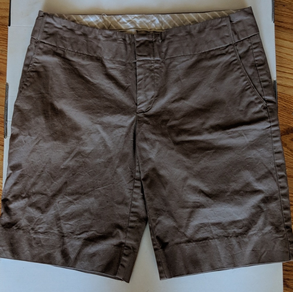 Gap grey brown khaki shorts